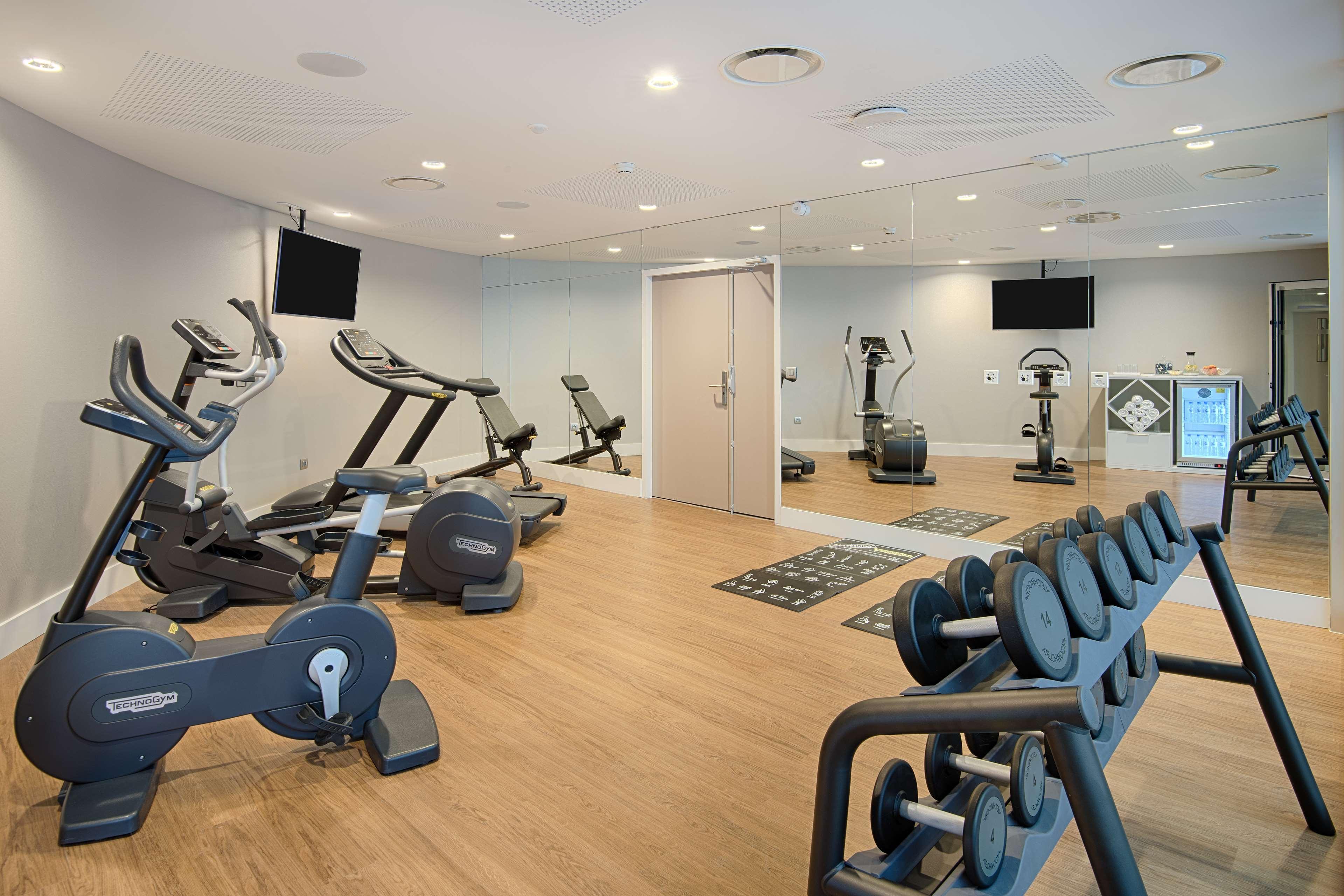 Hotel Nh Toulouse Airport 4*