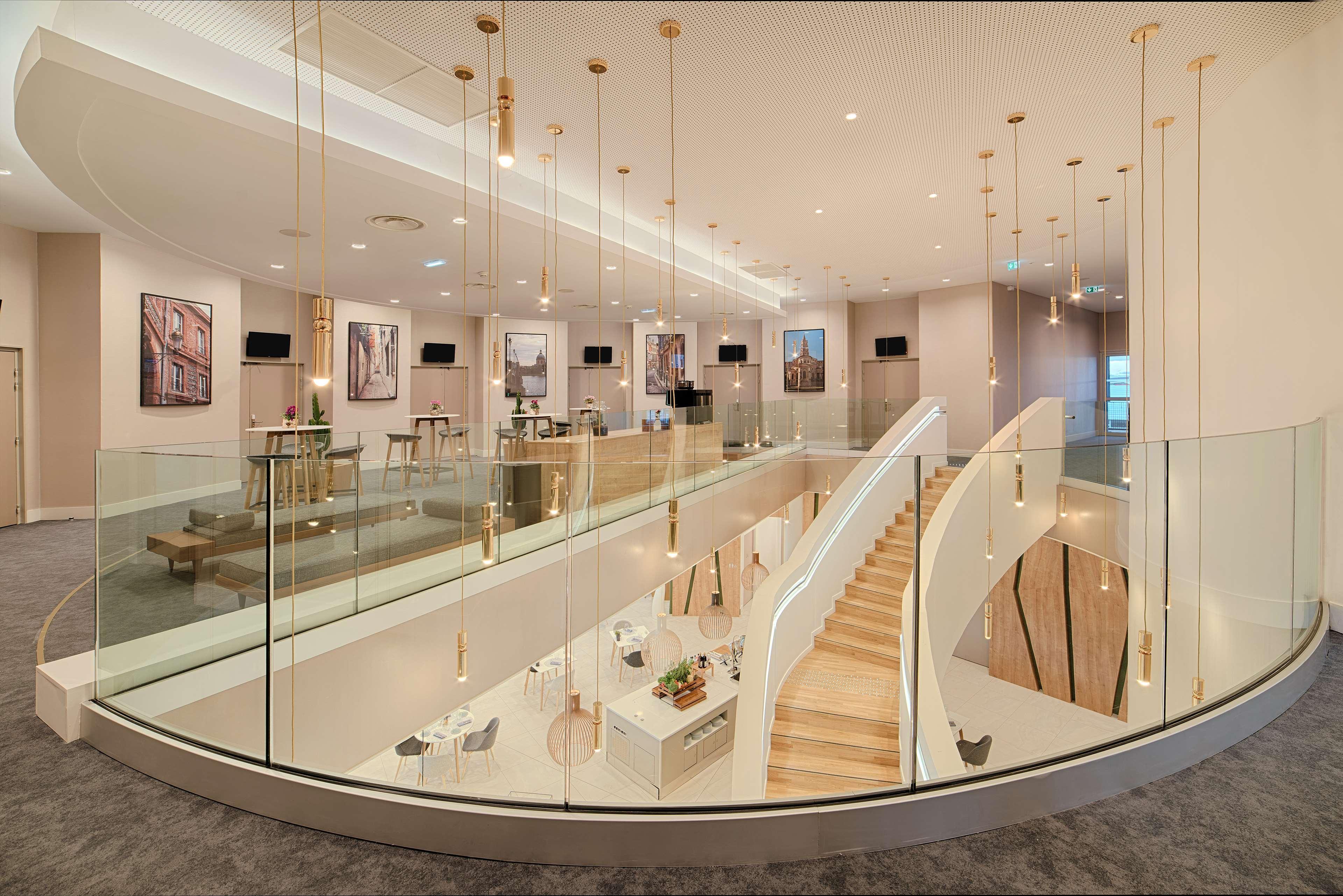 Hotel Nh Toulouse Airport 4*